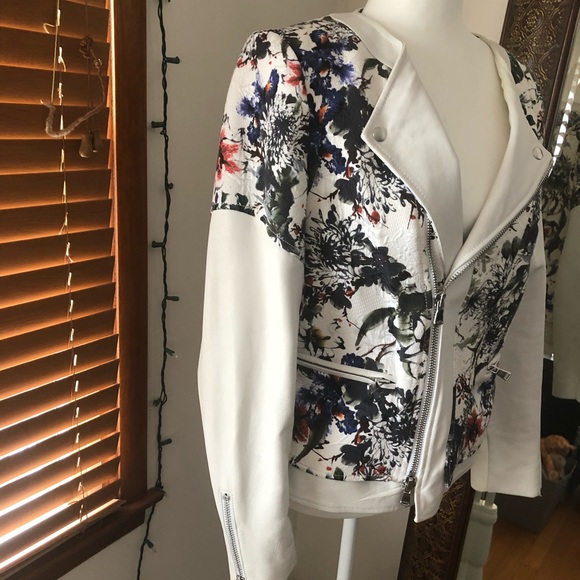 Jacket - Picture 4 of 15